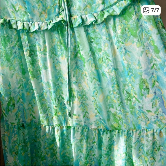 ASTR The Label Bustier Puff Sleeve Midi
Dress Green Blue Floral M - Picture 7 of 7